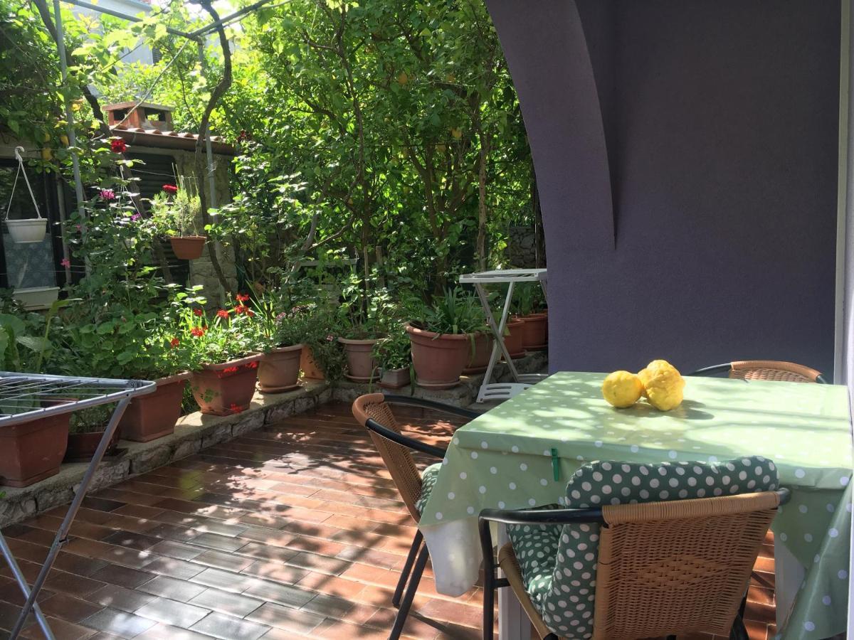 Villa Millefiori - Apartments Mali Lošinj Dış mekan fotoğraf